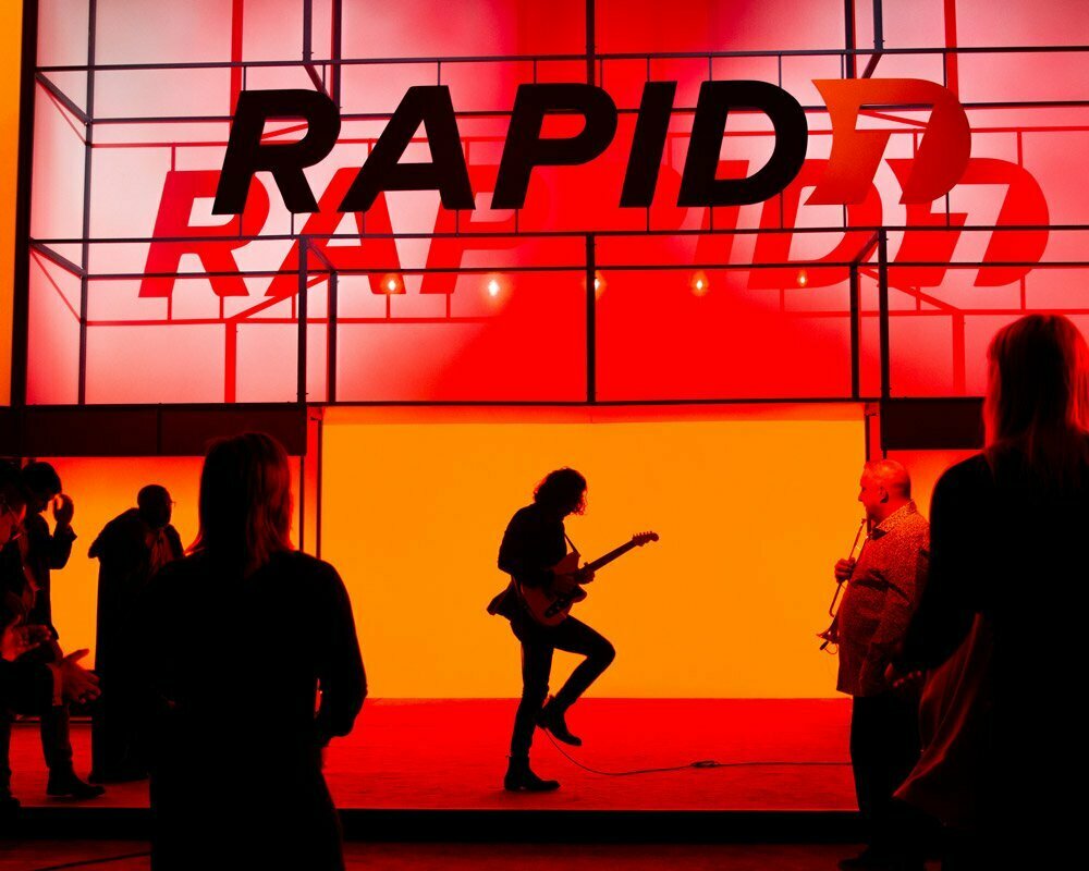 emc3 Rapid7 AMP2020 Moment