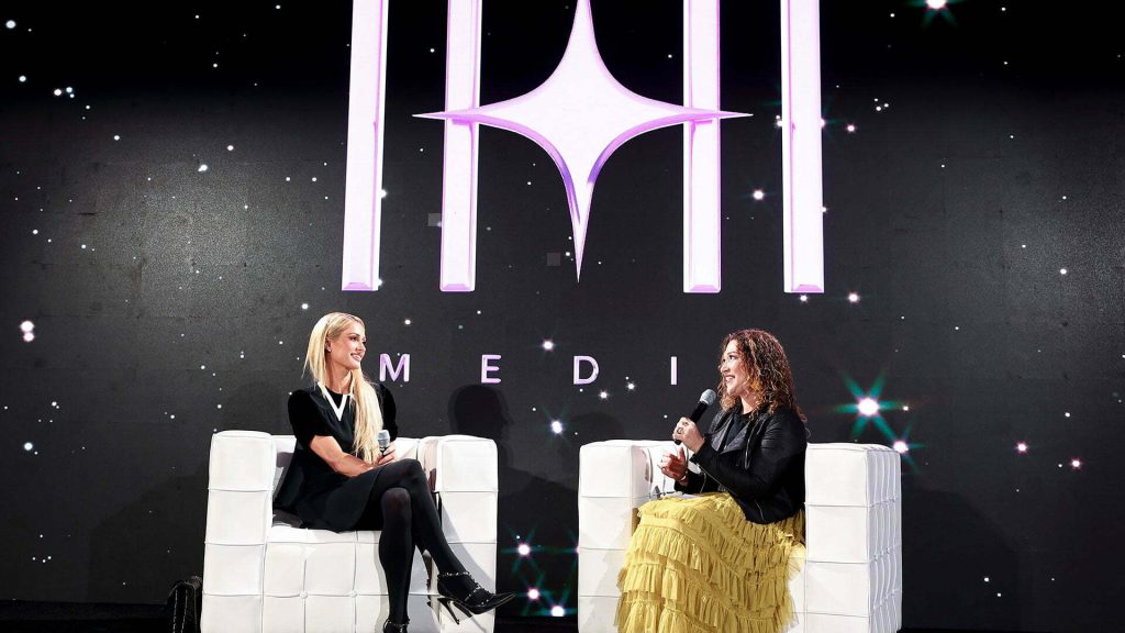 11-11 media Paris on stage